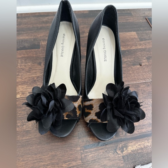 Charming Charlie black, leopard peep toe heels - Picture 2 of 7